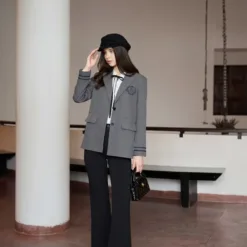 Regular waist flared pants
